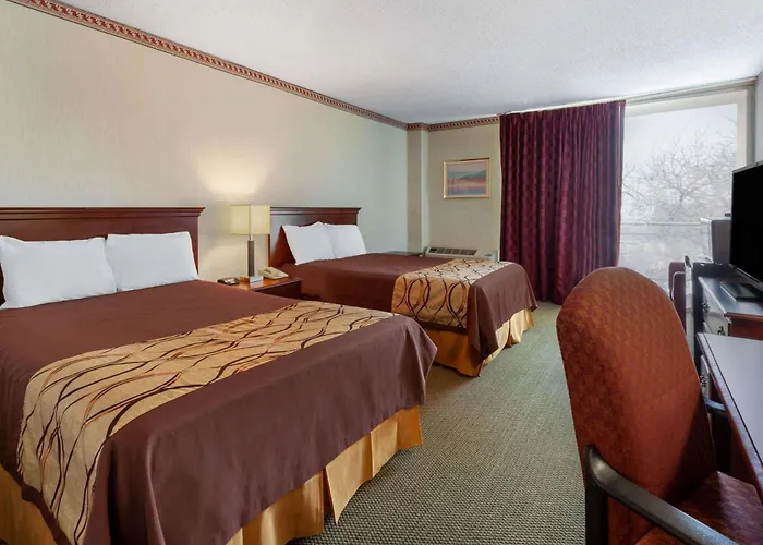 Travelodge By Wyndham Cleveland Airport